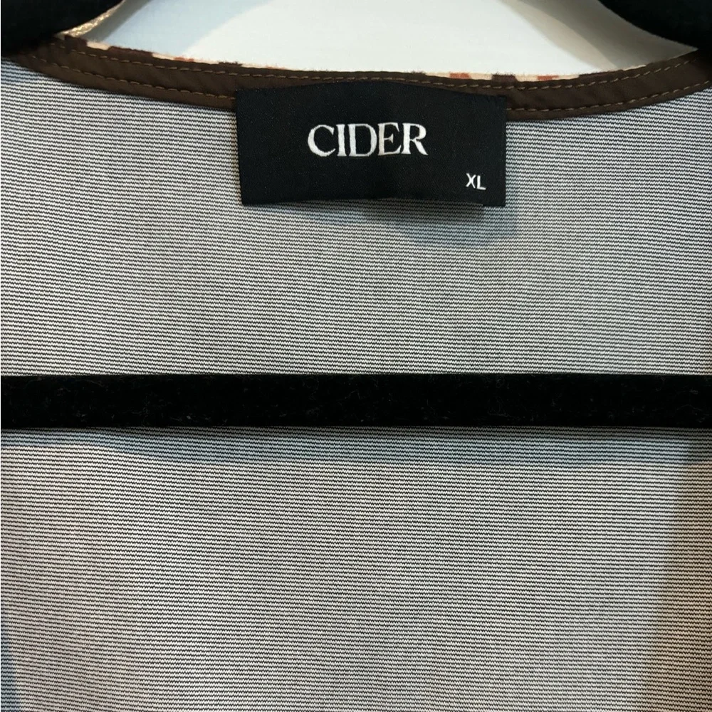Cider Black and Orange Patterned Blouse - Picture 4 of 4